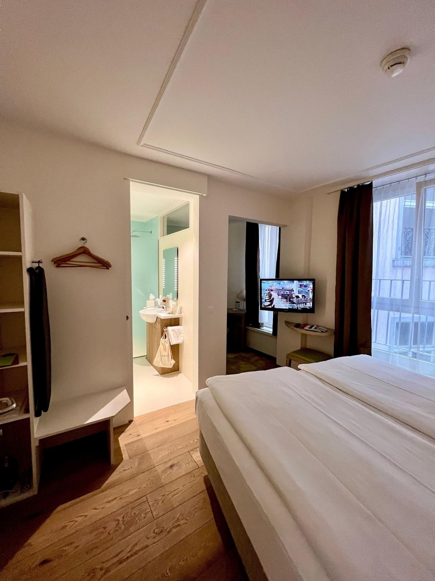 Platzhirsch Zuerich - Downtown Boutique Hotel & Sushi Lounge Exteriör bild