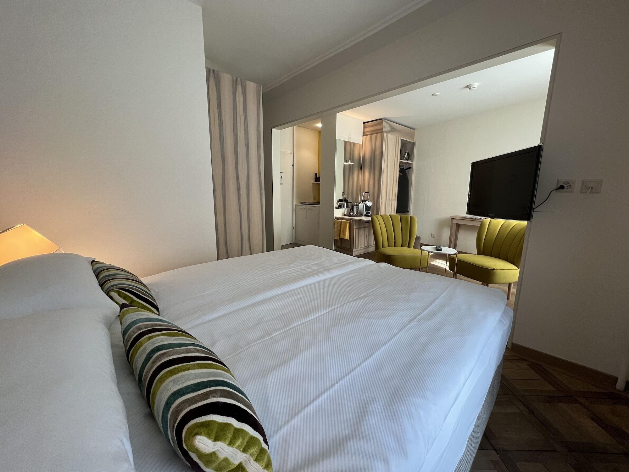 Platzhirsch Zuerich - Downtown Boutique Hotel & Sushi Lounge Exteriör bild