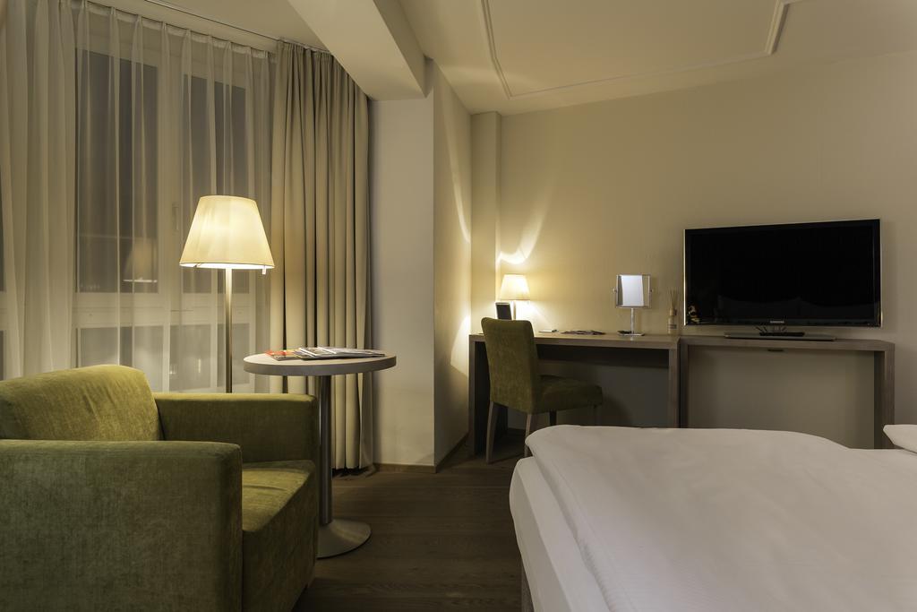Platzhirsch Zuerich - Downtown Boutique Hotel & Sushi Lounge Exteriör bild