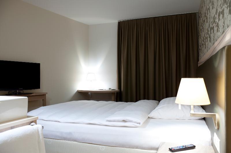 Platzhirsch Zuerich - Downtown Boutique Hotel & Sushi Lounge Exteriör bild